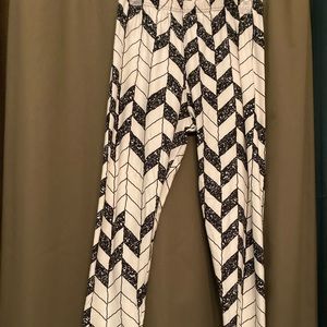 Hello Pink Buttery Soft Leggings